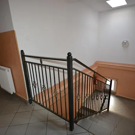 招待所 Jasmin Baza Noclegowa - Pracownicze *