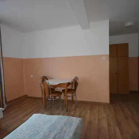 Jasmin Baza Noclegowa - Pracownicze 招待所