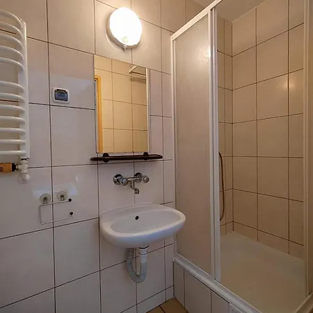 Jasmin Baza Noclegowa - Pracownicze 乌斯特卡