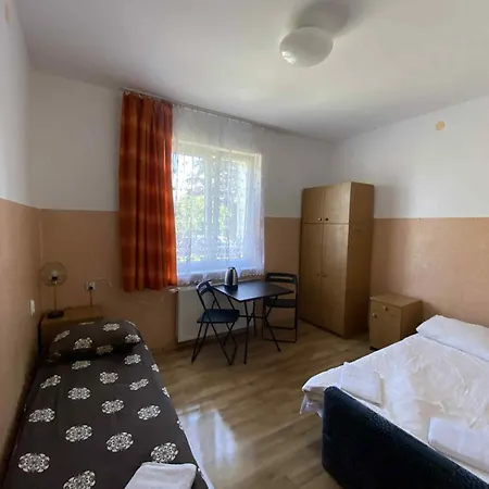 招待所 Jasmin Baza Noclegowa - Pracownicze *