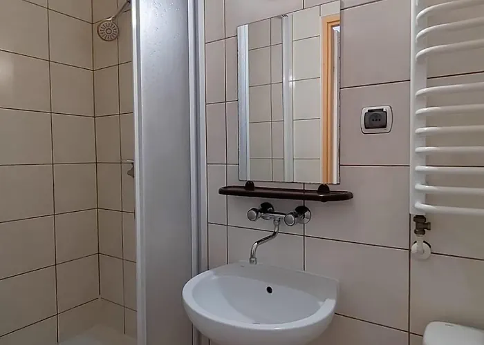 Pensjonat Jaśmin Baza Noclegowa - Pracownicze Ustka