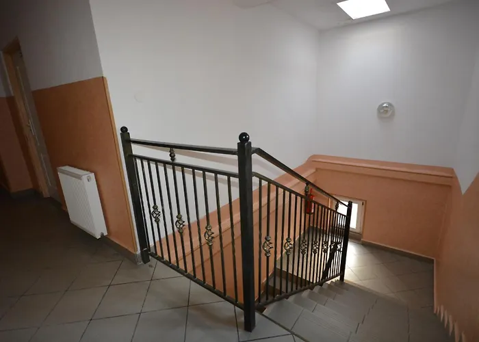 Pensjonat Jaśmin Baza Noclegowa - Pracownicze *