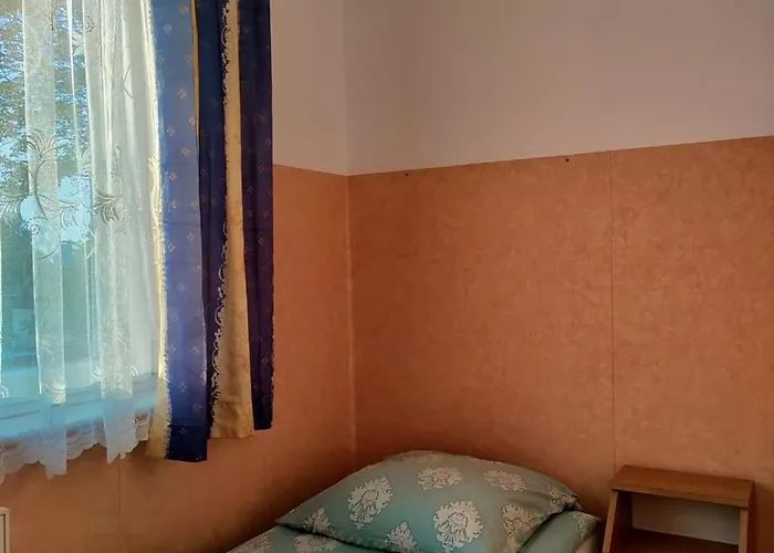 Pensjonat Jaśmin Baza Noclegowa - Pracownicze