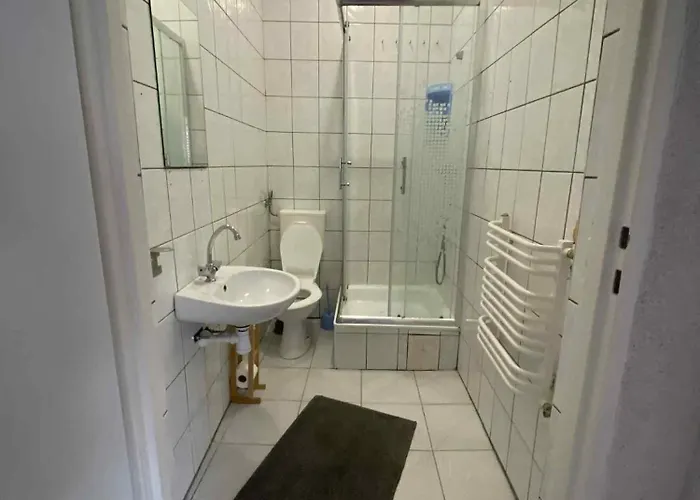 Jaśmin Baza Noclegowa - Pracownicze * Ustka