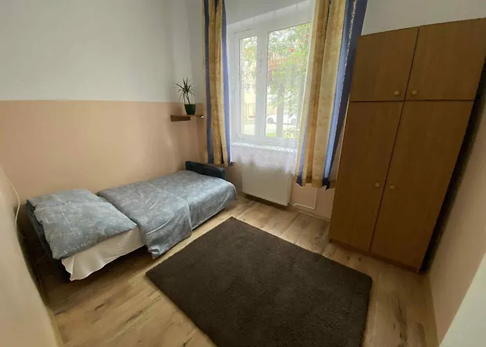Jaśmin Baza Noclegowa - Pracownicze